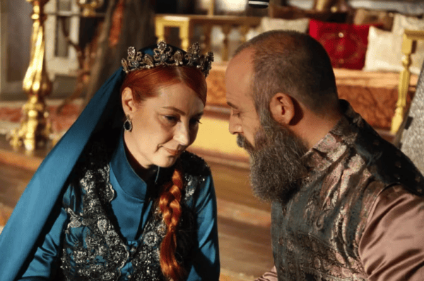 Замена Хюррем другой актрисой была спланирована заранее? Замена Хюррем другой актрисой была спланирована заранее?