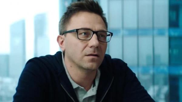 Первая жена на 16 лет младше, тайно стал отцом в 55 лет: о чем молчит скрытный актер Ростислав Бершауэр