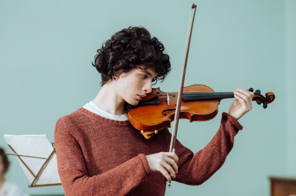 Какие фильмы и сериалы смотреть на новогодних каникулах?