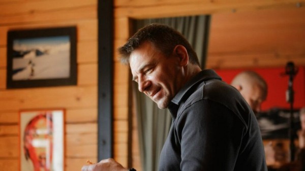 Первая жена на 16 лет младше, тайно стал отцом в 55 лет: о чем молчит скрытный актер Ростислав Бершауэр