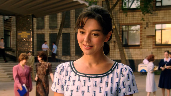 Новогодняя телепрограмма на 1 января 2026, для всех каналов