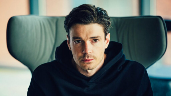 Самые красивые российские актеры современного кино: Страсть в глазах и мускулах