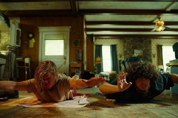 Бедные-жужжащие: &laquo;Бугония&raquo; Йоргоса Лантимоса &mdash; абсурд против конца света