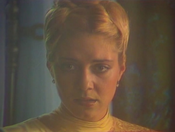 По-прежнему красива и после 60: Ради кого Ирина Селезнева оставила карьеру