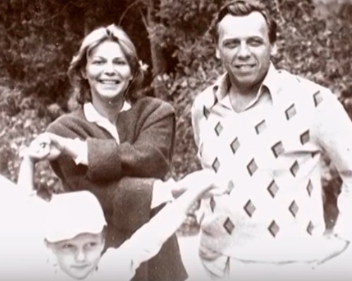 Смерть мамы от рака и нерожденные дети: о чем плачет актриса Анна Каменкова