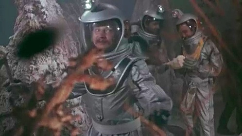 Как снимали фантастический шедевр &laquo;Капитан Немо&raquo;: аквариум вместо океана и пожар на съемочной площадке