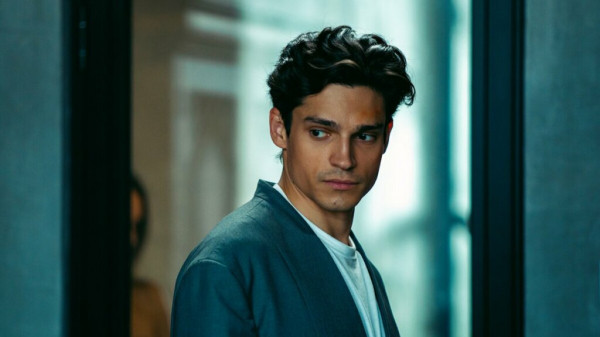 Самые красивые российские актеры современного кино: Страсть в глазах и мускулах