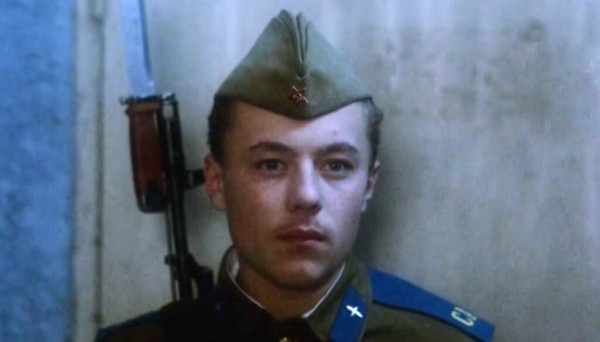 Отношения с актрисой Еленой Майоровой, рождение дочери в 50 лет: через какие испытания проходил Олег Васильков