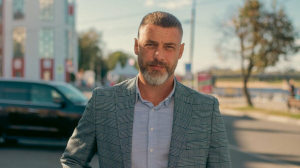 Самые красивые российские актеры современного кино: Страсть в глазах и мускулах