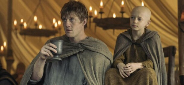 Понятно, почему Мартин в экстазе: два сезона &laquo;Дома дракона&raquo; &mdash; жалкая пародия на фоне первой серии &laquo;Рыцаря&raquo;