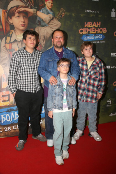 Внебрачный сын и развод с Нино Нинидзе: о чем молчит актер Кирилл Плетнев