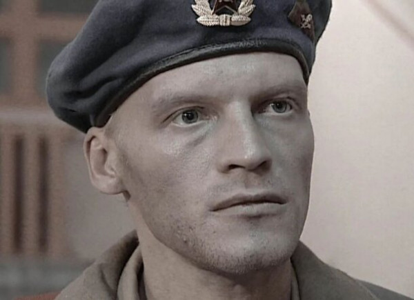 Бортко допустил 2 абсурдных ляпа в &laquo;Бандитском Петербурге&raquo;: посмотрела и поняла, что вся история Адвоката была ошибкой