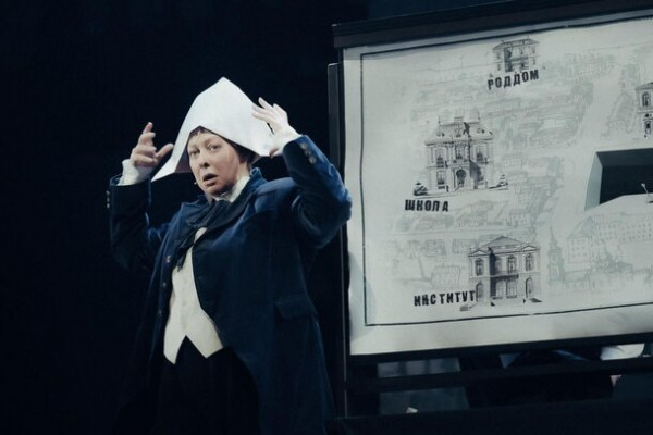 В прокат выходит киноверсия спектакля &laquo;Мертвые души&raquo; с Марией Ароновой  и Владиславом Гандрабурой 