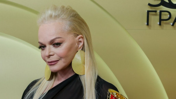 Громкие скандалы 2025 года: Прилучный бился с Муцениеце, Гузеева порвала с Кудрявцевой, Долина отдала квартиру