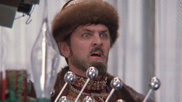 Актеры-символы Нового года: С кем у кинолюбов ассоциируется зимний праздник