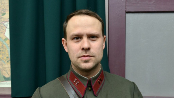 Внебрачный сын и развод с Нино Нинидзе: о чем молчит актер Кирилл Плетнев