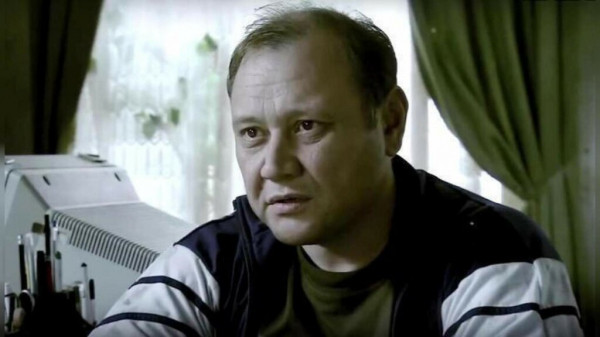 Актера Юрия Степанова нет 15 лет, но есть его точная копия: что случилось на Люблинке и как получилось такое чудо