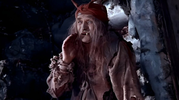 Киноляпы, которые заметили все: Ошибки актеров, оставшиеся в финальных версиях новогодних хитов