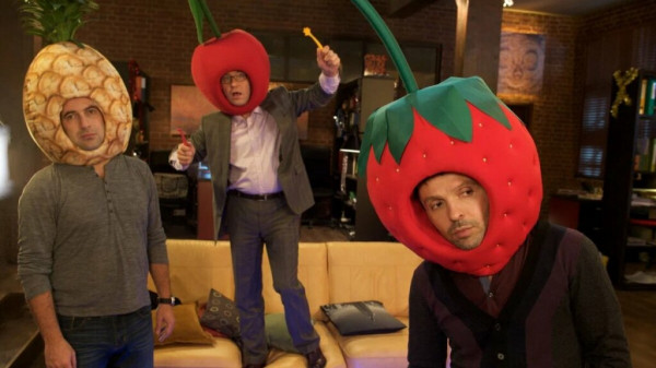 С кем бы Вы выпили шампанского? Харизматичные герои новогодних фильмов