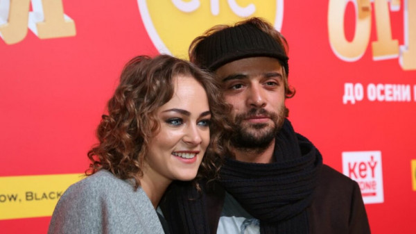 Романы с Ильей Глинниковым и Милошем Биковичем, скандал с наркотиками: как сейчас живет сменившая имя Аглая Тарасова