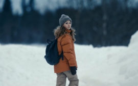 Девочка попадает к эльфам в трейлере сказки «Невероятные приключения в стране чудес»