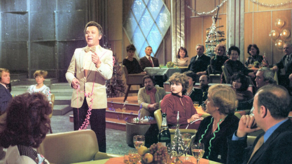 Главные гости советского &laquo;Голубого огонька&raquo;: у сцены сидели не только артисты