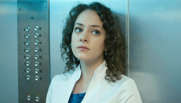 Романы с Ильей Глинниковым и Милошем Биковичем, скандал с наркотиками: как сейчас живет сменившая имя Аглая Тарасова