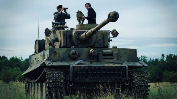 Немцы сняли фильм о Второй мировой и он рвёт все чарты