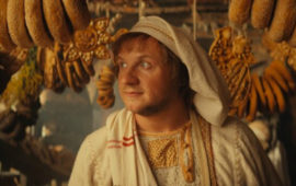 Буханка хлеба устраивает крутой замес в трейлере фильма «Последний богатырь. Колобок»