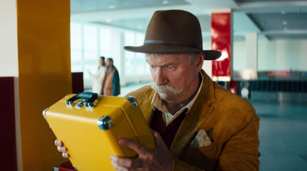 Павел Прилучный похищает волшебные конфеты в трейлере комедии &laquo;Приключения желтого чемоданчика&raquo;