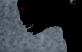 Девушка противостоит родовому проклятию в трейлере хоррора «Астрал. Амулет зла»