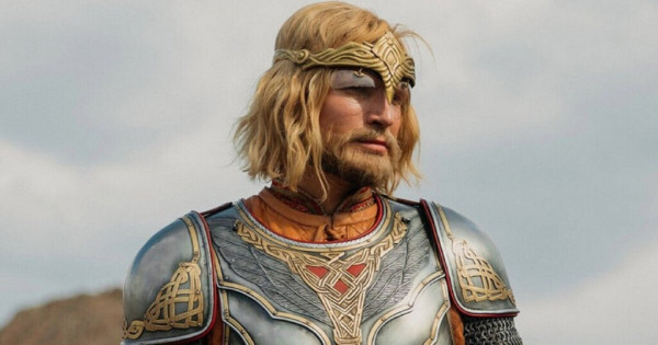 Как живет рослый красавец Кирилл Зайцев: Бросил море, был на родах жены, разбил не одно сердце