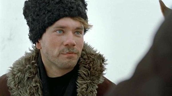 Окончил ПТУ, работал на заводе, похоронил близкого человека: испытания Александра Горбатова