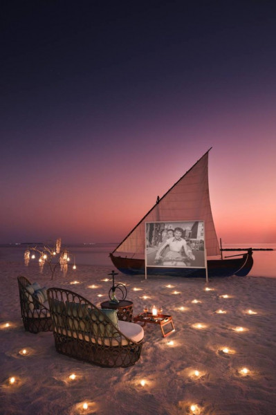 Чем заняться 14 февраля? 10 сценариев праздника для тех, кто влюблен, свободен и даже настроен против