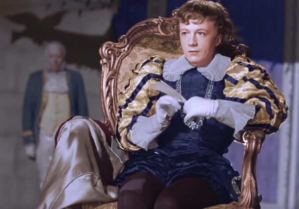 Помните Принца из советской «Золушки»? Он порхал лишь на экране, а реальная жизнь не была похожа на сказку – все из-за двух трагедий Помните Принца из советской «Золушки»? Он порхал лишь на экране, а реальная жизнь не была похожа на сказку – все из-за двух трагедий