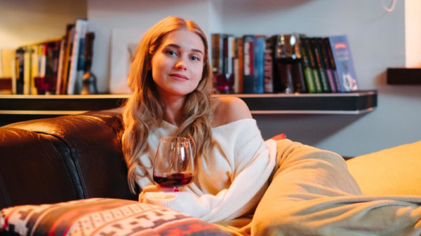 Бедное детство, обида на родителей и скандальный развод с Гариком Харламовым: как живет Кристина Асмус Бедное детство, обида на родителей и скандальный развод с Гариком Харламовым: как живет Кристина Асмус