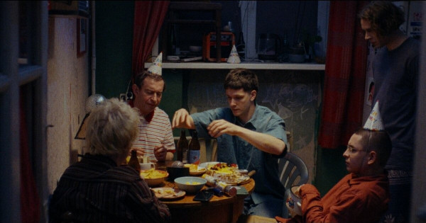 &laquo;Здесь был Юра&raquo;: Рецензия Киноафиши