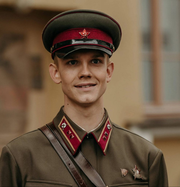 10 фильмов и сериалов о настоящих мужчинах, которые хочется пересматривать вновь и вновь 10 фильмов и сериалов о настоящих мужчинах, которые хочется пересматривать вновь и вновь