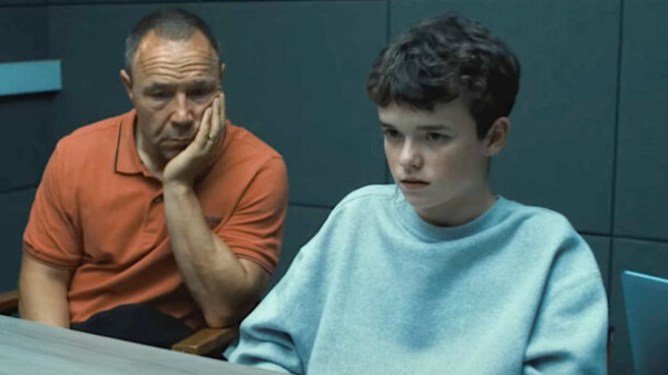 Не хватило «Переходного возраста»? 19 марта в России выходит детективный триллер – в главной роли «отец Джейми» Не хватило «Переходного возраста»? 19 марта в России выходит детективный триллер – в главной роли «отец Джейми»