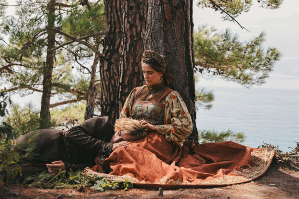 Невозможное возможно: как Сарик Андреасян экранизировал «Сказку о царе Салтане» Пушкина Невозможное возможно: как Сарик Андреасян экранизировал «Сказку о царе Салтане» Пушкина