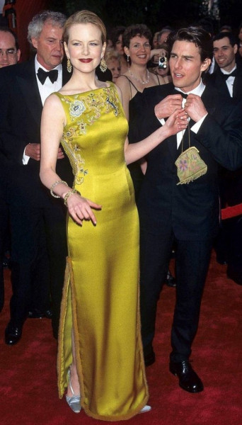 10 иконических образов за всю историю церемонии &laquo;Оскар&raquo;: от Одри Хепберн в Givenchy до Шэрон Стоун в рубашке Gap