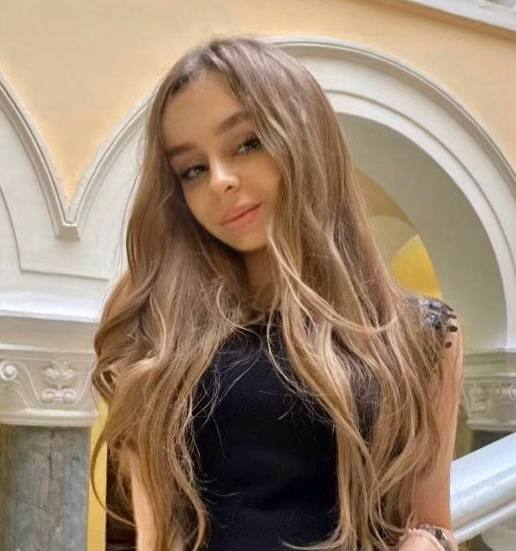 Донателла Версаче покидает пост креативного директора Versace