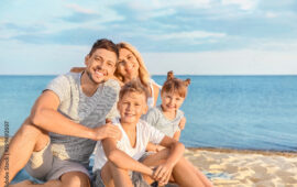 Почему все ищут сериал Отпуск смотреть бесплатно в хорошем качестве, а находят совсем другое