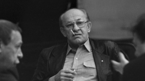 Актеры, которых погубило курение: Минздрав предупреждал Актеры, которых погубило курение: Минздрав предупреждал