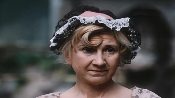 Похоронила двух мужей и стала затворницей: что случилось с актрисой Людмилой Арининой Похоронила двух мужей и стала затворницей: что случилось с актрисой Людмилой Арининой