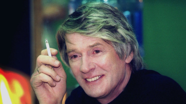 Актеры, которых погубило курение: Минздрав предупреждал Актеры, которых погубило курение: Минздрав предупреждал