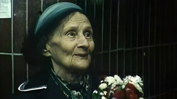 Век на сцене: Российские актеры, перешагнувшие столетний юбилей Век на сцене: Российские актеры, перешагнувшие столетний юбилей