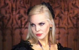 Тотальное одиночество и скандалы: что случилось со звездой «Битвы экстрасенсов» Джулией Ванг