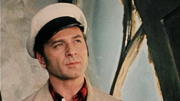 Актеры, которых погубило курение: Минздрав предупреждал Актеры, которых погубило курение: Минздрав предупреждал