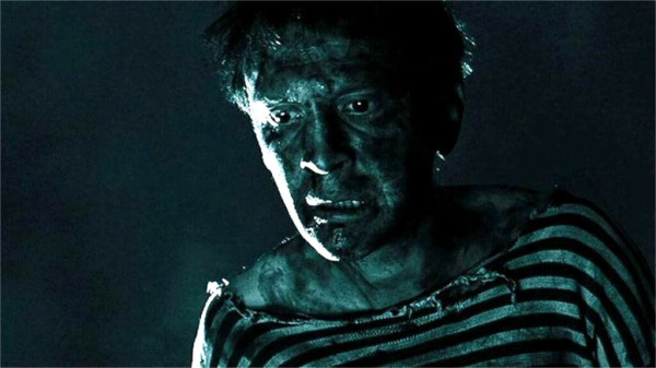 Поздняя слава, брак с Ольгой Теняковой и двое детей: как живет скрытный актер Тимофей Трибунцев